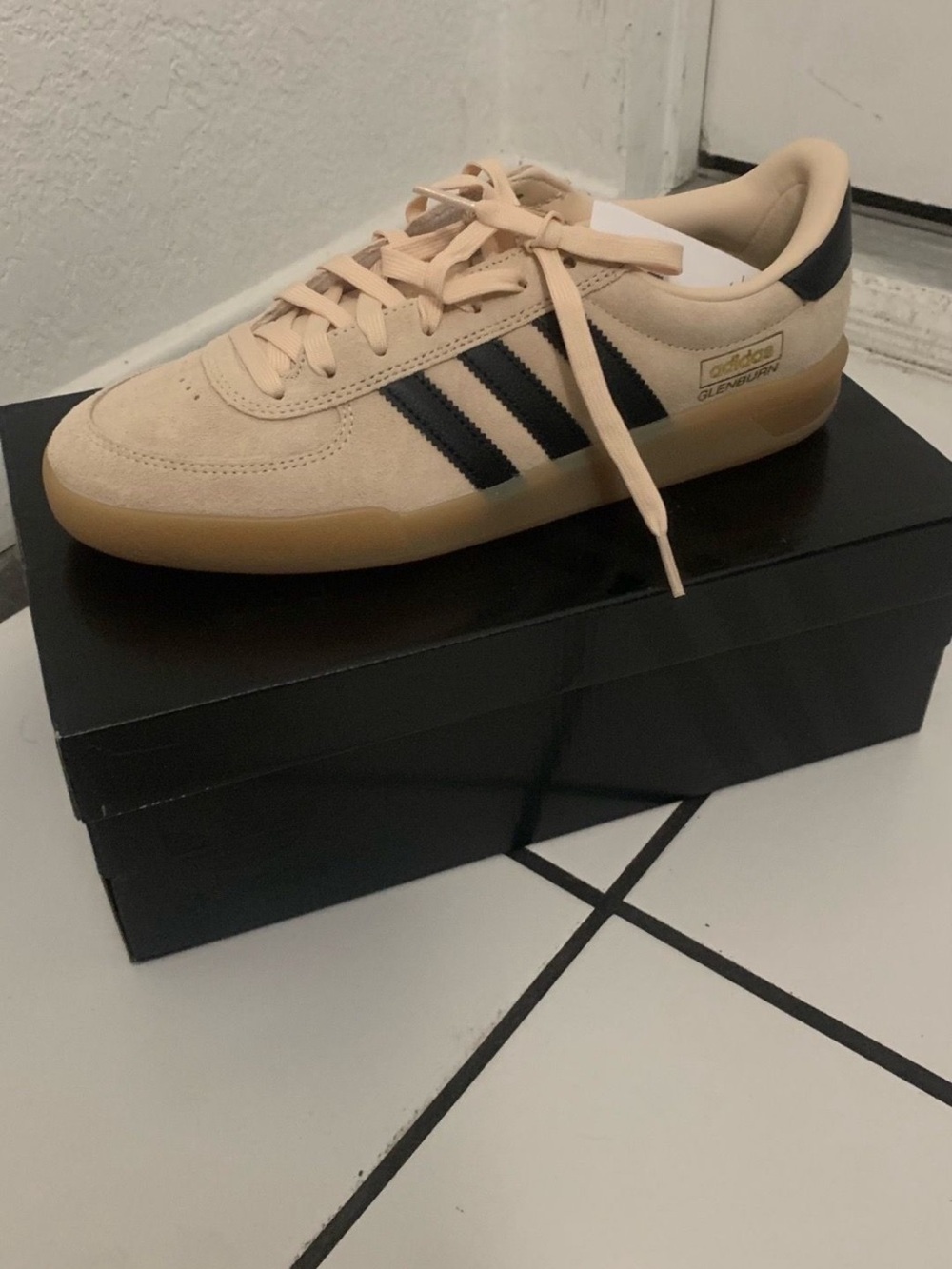 adidas glenburn Beige Suede Sneakers with Black Three-Stripes